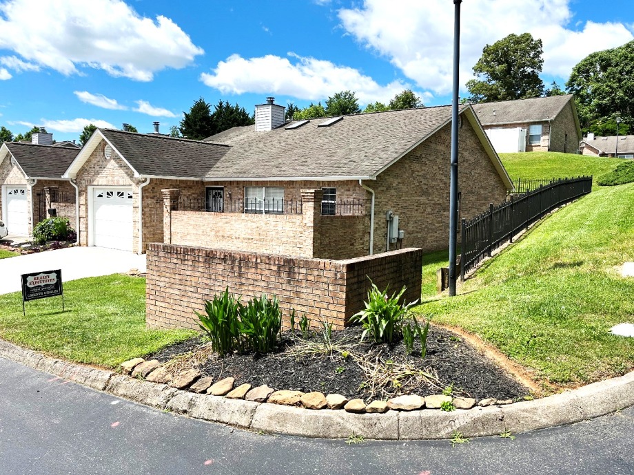 West Knoxville 3 Bedroom Condo For Sale World Class Photo Artists 