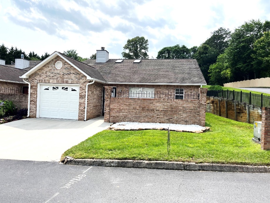 West Knoxville Condominium For Sale World Class Photo Artists 