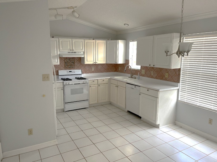 Condo For Sale in West Knoxville World Class Photo Artists 