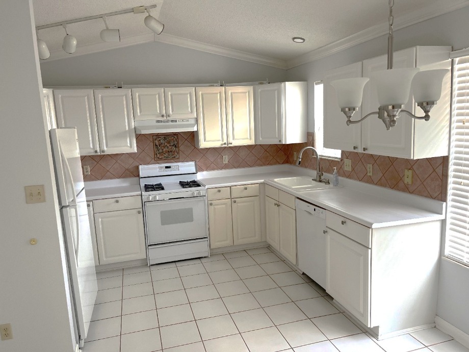Condo For Sale in West Knoxville World Class Photo Artists 