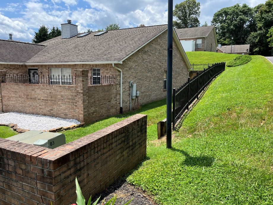 Condo For Sale in West Knoxville World Class Photo Artists 