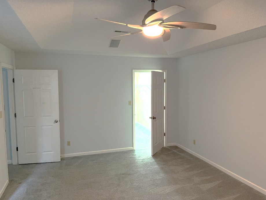 Condo For Sale in West Knoxville World Class Photo Artists 